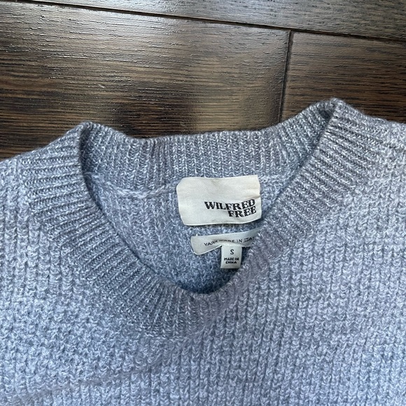 COPY - Aritzia Wilfred Free Isabella sweater S - Picture 4 of 4
